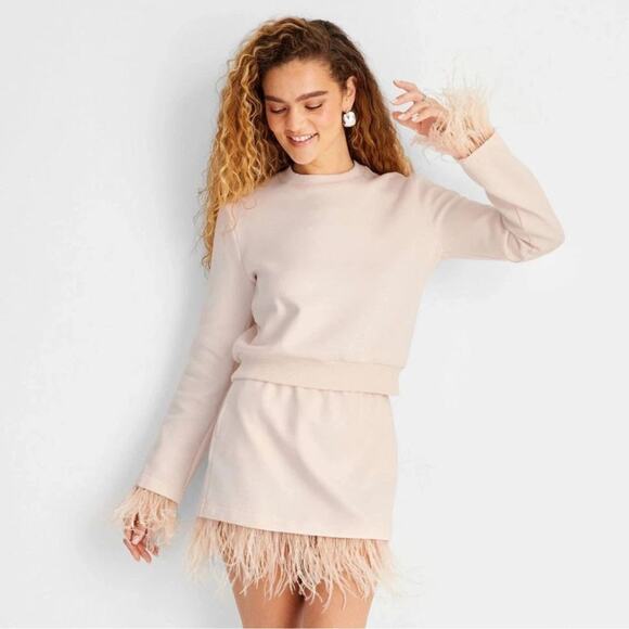 Future Collective Women's Crewneck Feather Trim Sweatshirt Light Pink Size Small - Picture 1 of 6